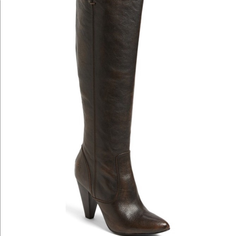 Frye Regina boot heeled 8.5 black